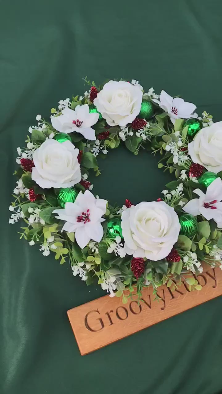 Load and play video in Gallery viewer, Season&amp;#39;s Greetings Wreath

