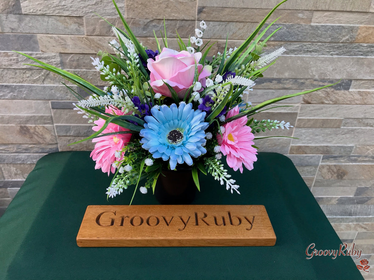 Ageless – GroovyRuby Floral Tributes
