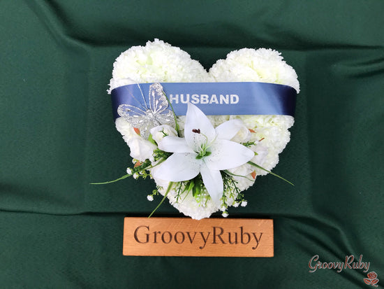 Pure Lily Named Simplicity Heart Tribute