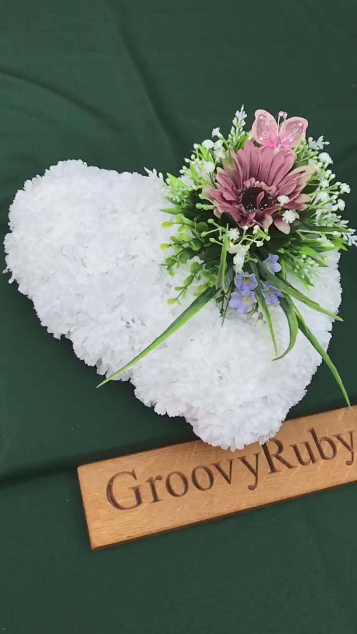 Load and play video in Gallery viewer, Vintage Pink Simplicity Heart Tribute
