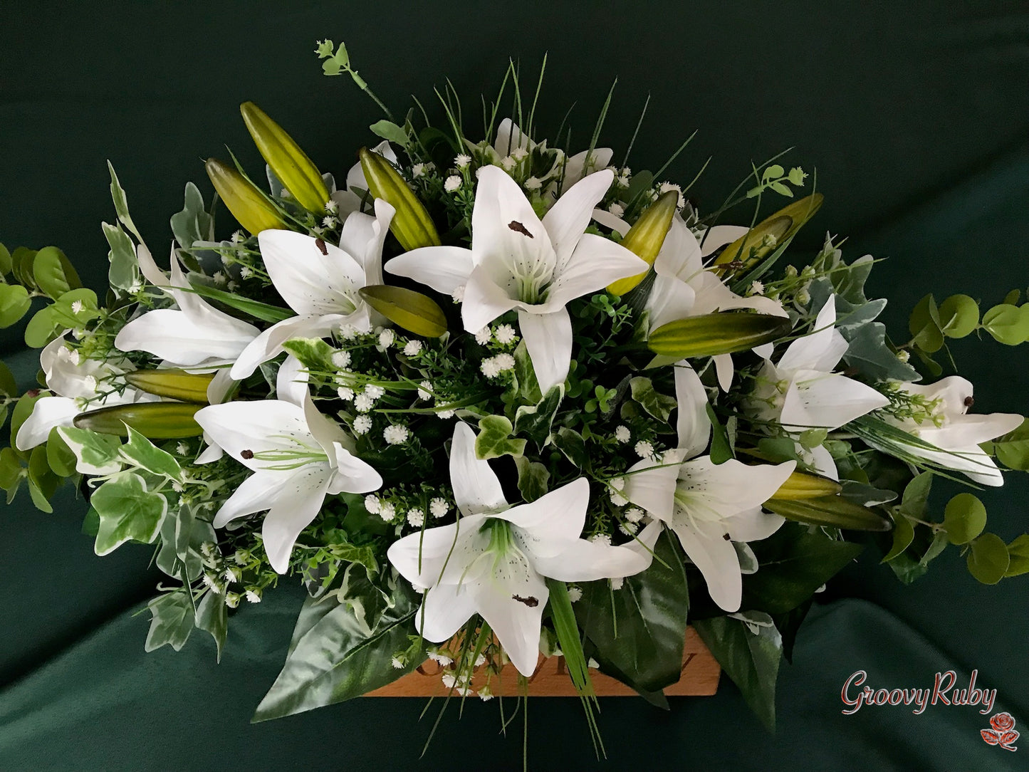 How to Arrange Flowers in Floral Foam