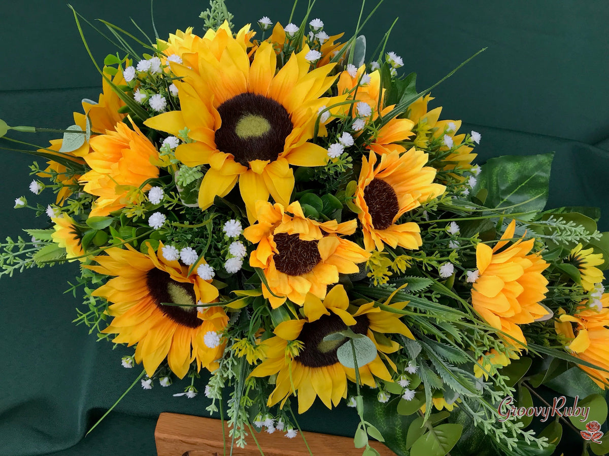 Summer Days – GroovyRuby Floral Tributes